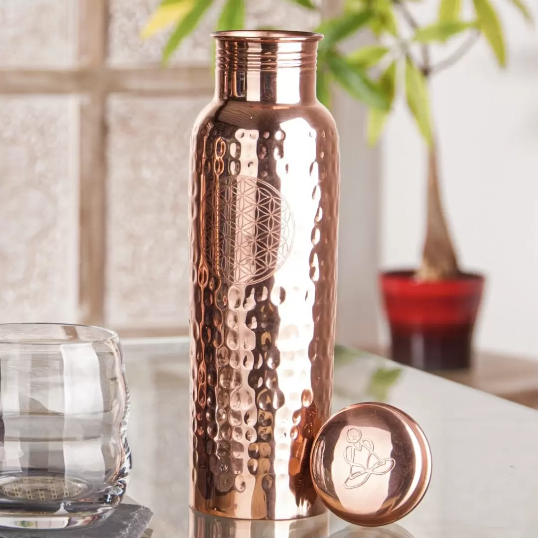 Gourde en cuivre Fleur de Vie gravée – 650 ml