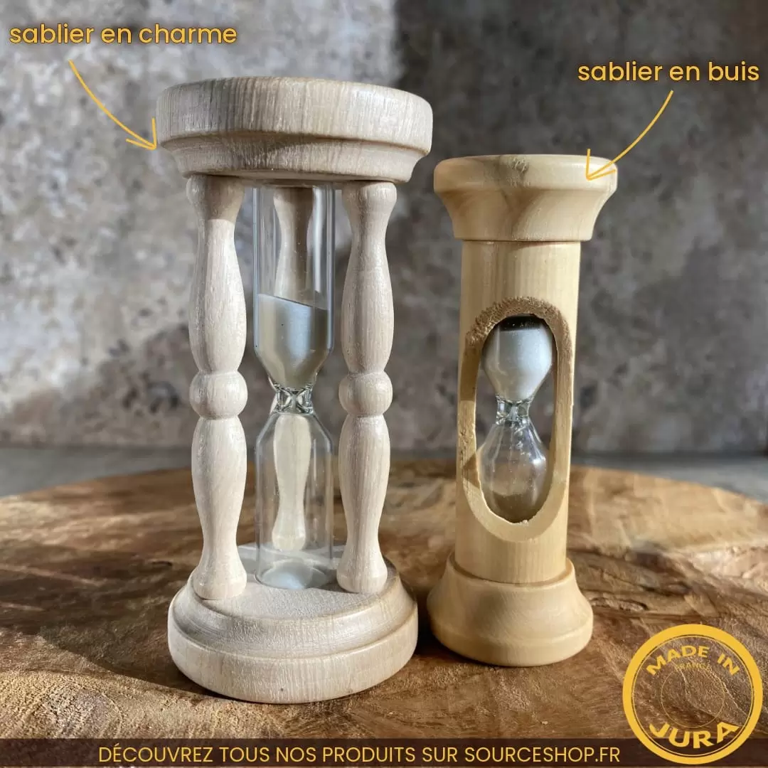 Sablier colonne en bois de charme du Jura - Artisanal & Local