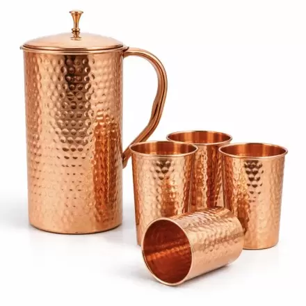 Coffret carafe à eau + 4 verres en cuivre martelé