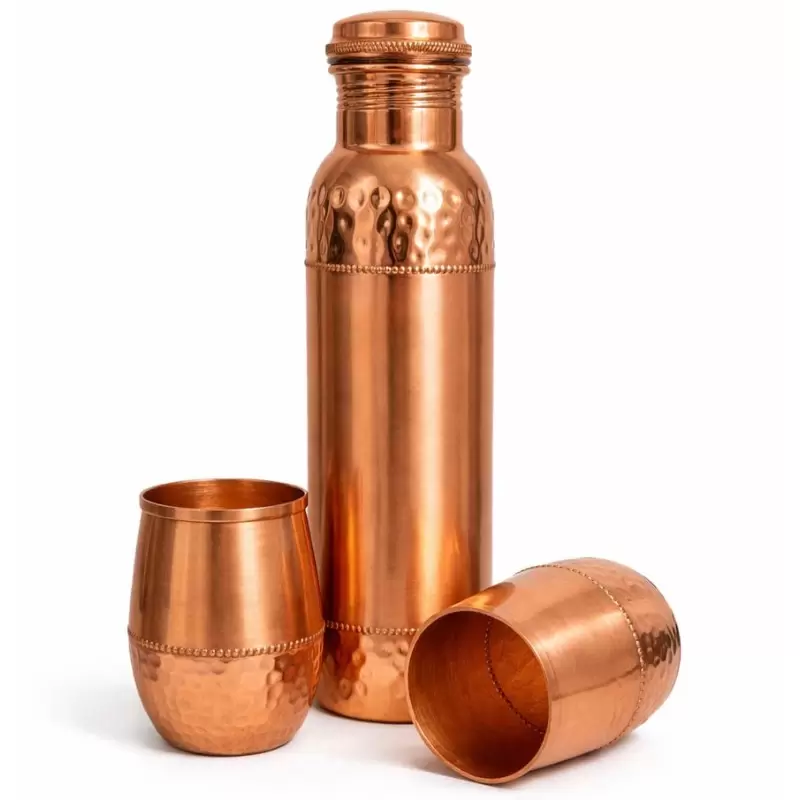 Coffret gourde cuivre semi-martelé 950ml + 2 verres cuivre pur 300ml assortis ayurveda