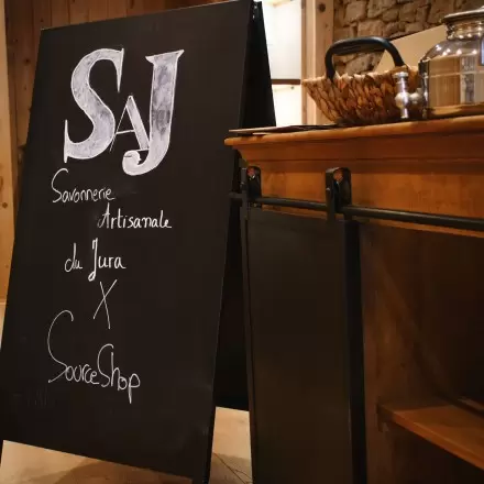 Circuit-court Savonnerie Artisanale du Jura & Source Shop
