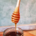 Cuillère à miel liquide en buis du Jura - Artisanal & Local
