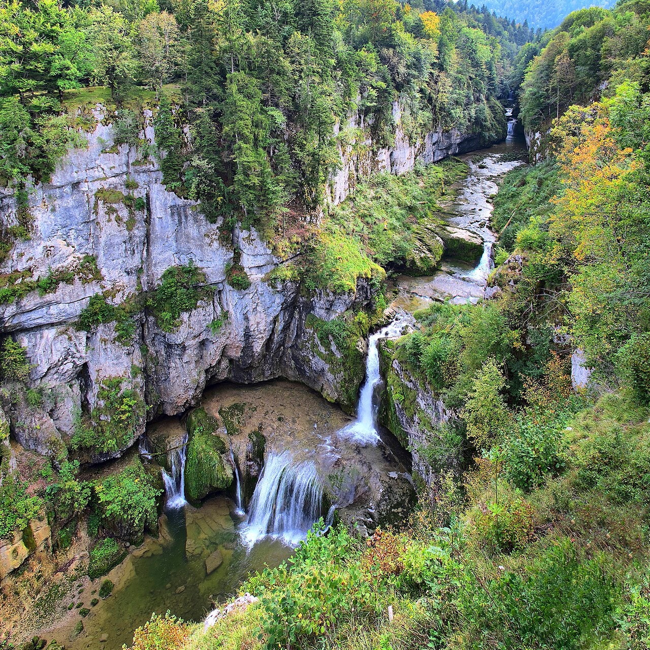 Cascade de la Billaude © User JGS25 / Wikipédia