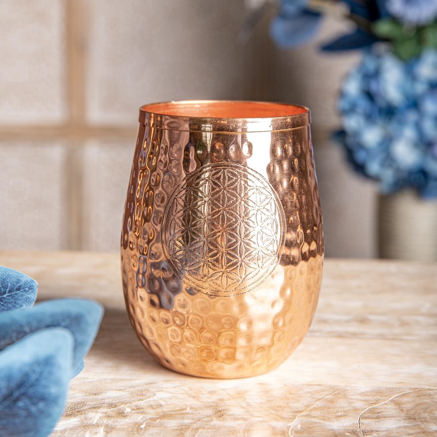 Accessoires, gourdes, verres, filtres et carafes pour dynamiser et purifier l'eau. Eau cuivrée et eau saine