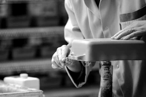 fabrication-artisanale-ceramique-francaise-esprit-de-cuisine.jpg