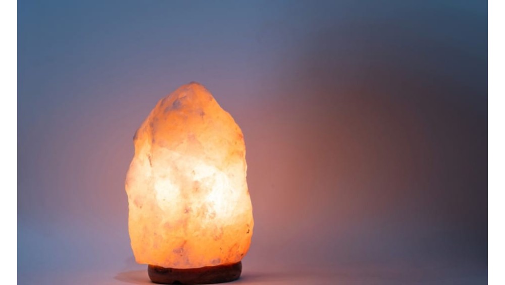 Comment entretenir sa lampe de sel naturellement ? Astuces simples et efficaces Comment entretenir sa lampe de sel naturellement ? Astuces simples et efficaces