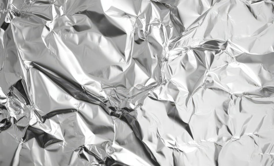 Avertissement : Si vous utilisez du papier d’aluminium, arrêtez dès maintenant et en voici la raison